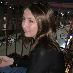 Meet your Posher, Amanda